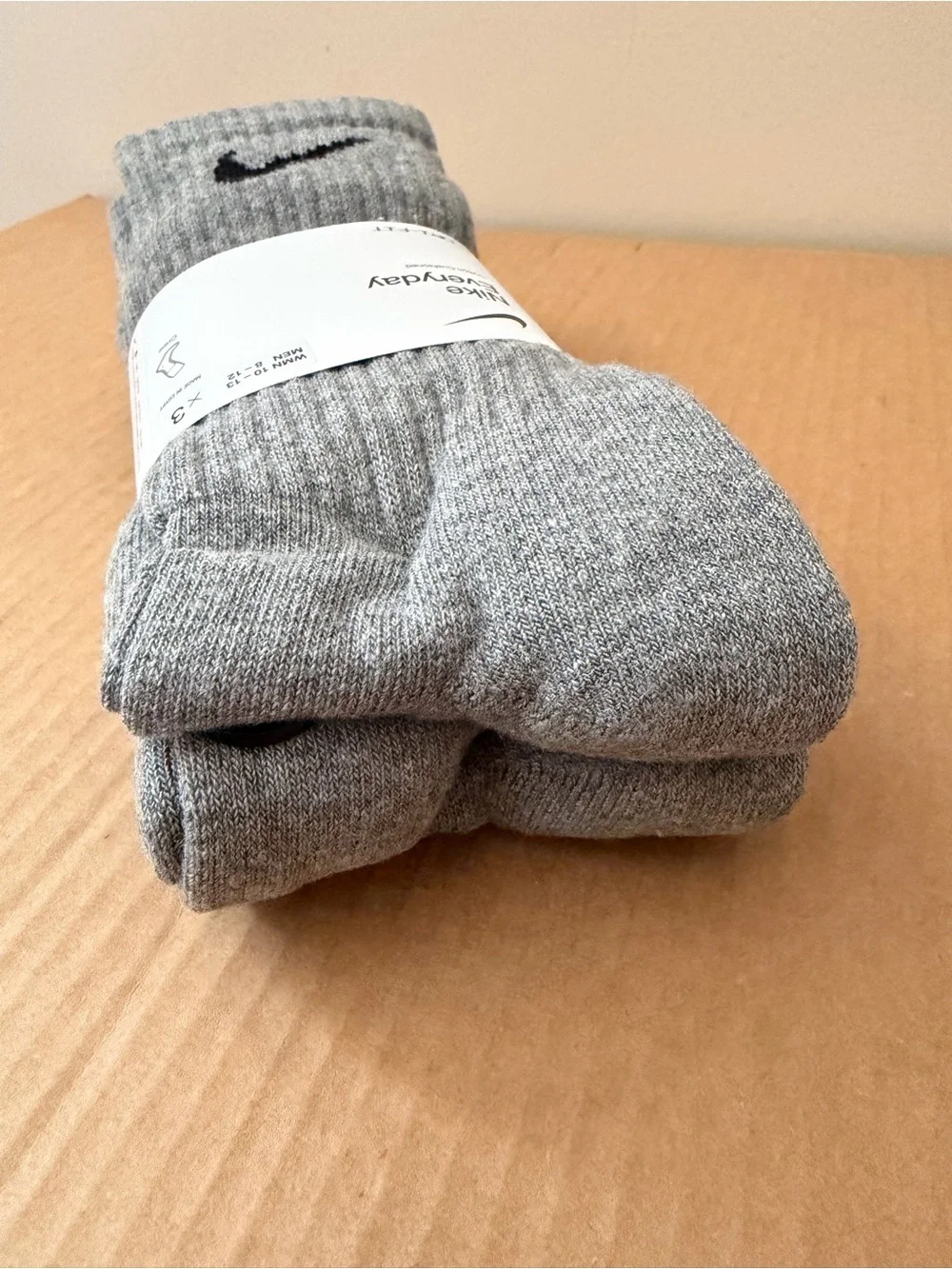 Nike Everyday Cotton Cushioned Dri- Fit Crew Socks 3 Pairs Gray Size L (8-12)